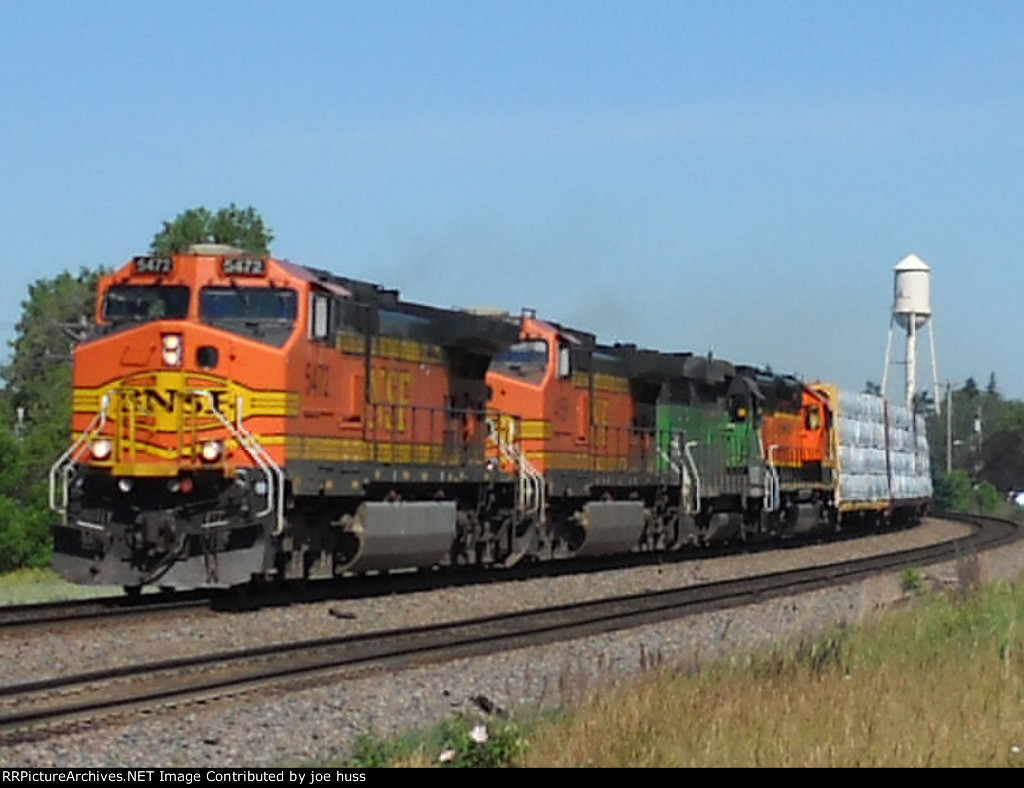 BNSF 5472 East